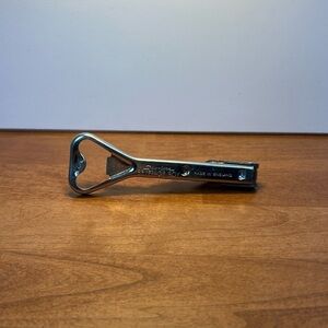 Sky-line beverage boy corkscrew wine opener